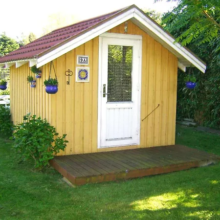 Cresta - 200m From The Sea By Interhome