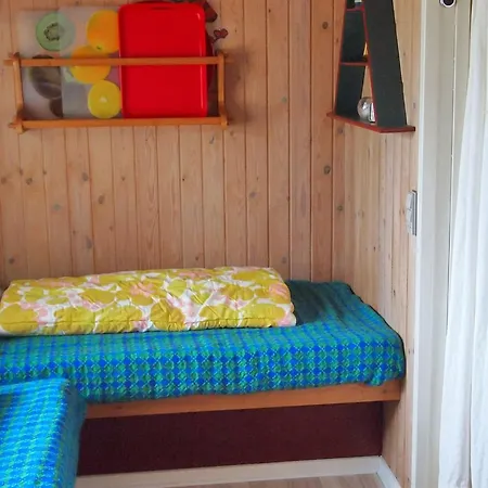 Cresta - 200m From The Sea By Interhome *