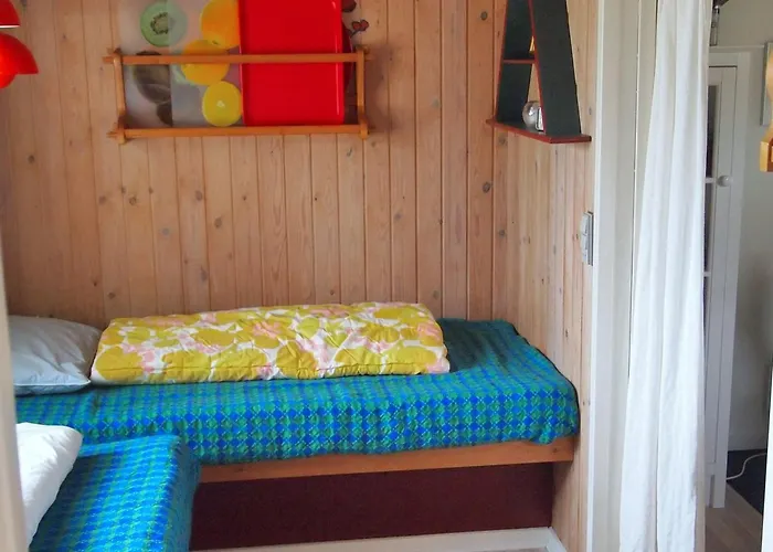 Cresta - 200m From The Sea By Interhome *