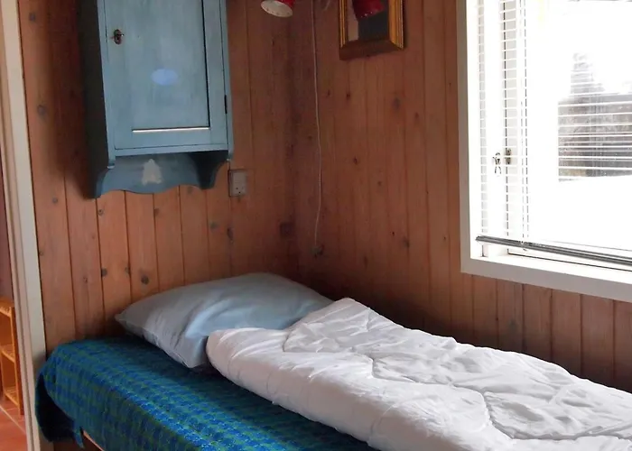 Cresta - 200m From The Sea By Interhome